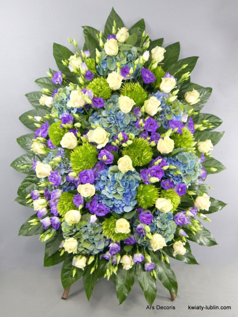 Wieniec róże i eustoma PW-108 Wieniec róże i eustoma PW-108