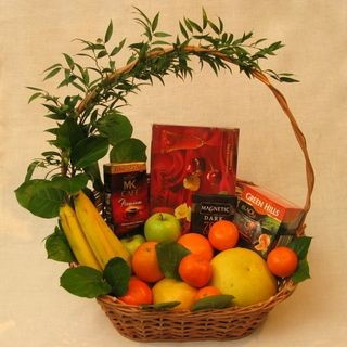 Kosz delikatesowy duży z zielenią KD-22 Kosz delikatesowy duży z zielenią KD-22