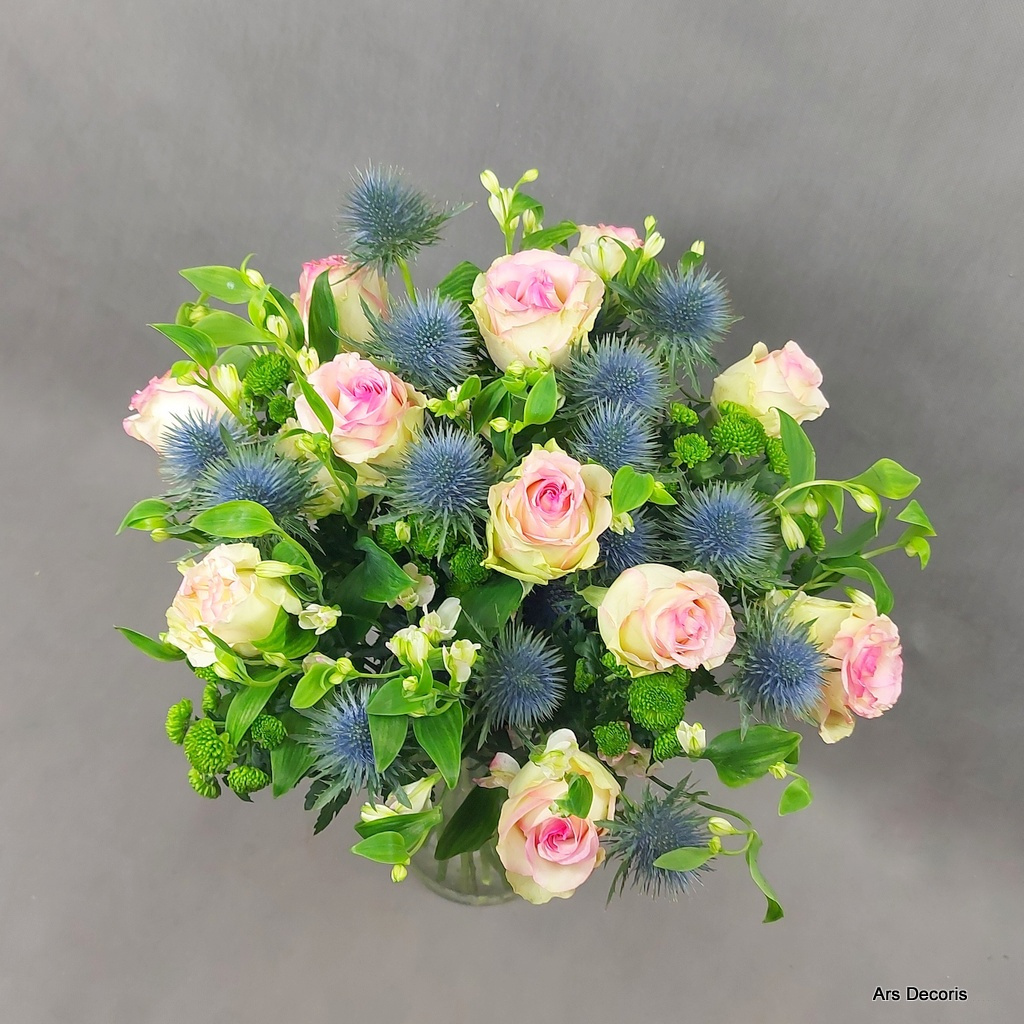 Bukiet pastelowy z eryngium ...... BM-064-10 Bukiet pastelowy z eryngium ...... BM-064-10