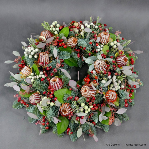 Wieniec rzymski, średnica ok. 80 cm - inwencja florysty Wieniec rzymski, średnica ok. 80 cm - inwencja florysty